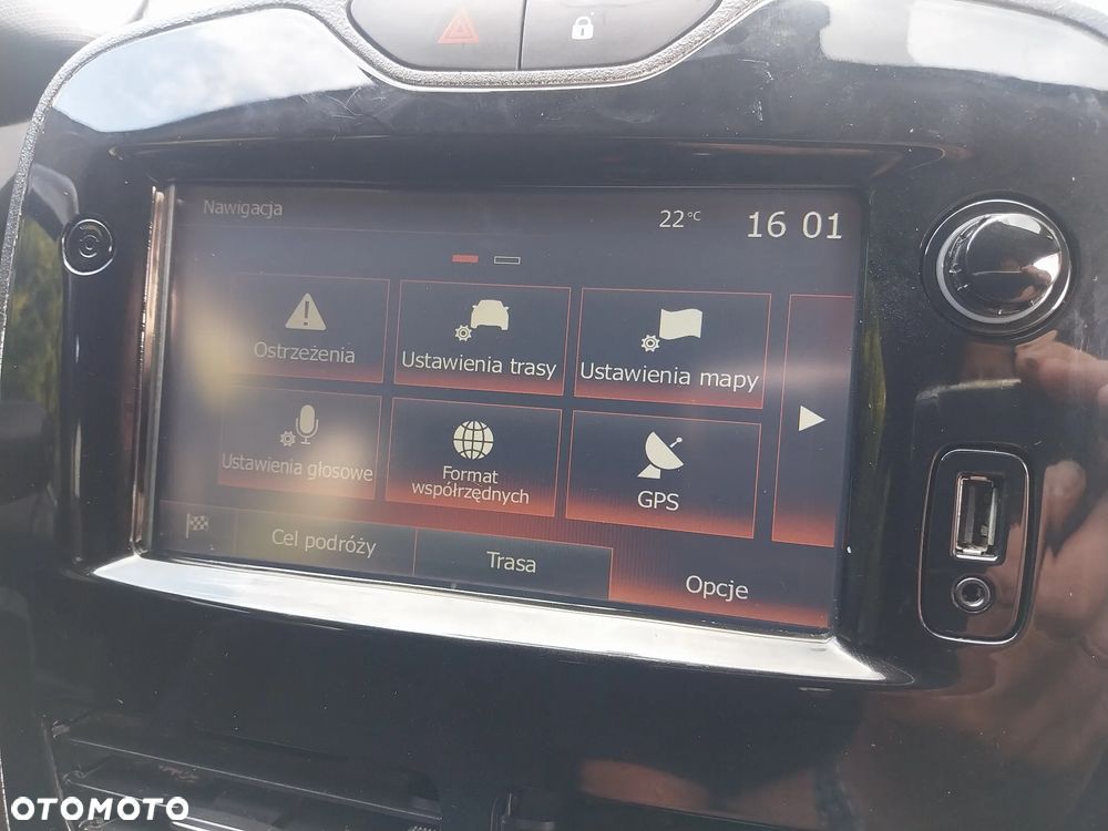 Renault Clio 1.2 16V 75 LIMITED - 21