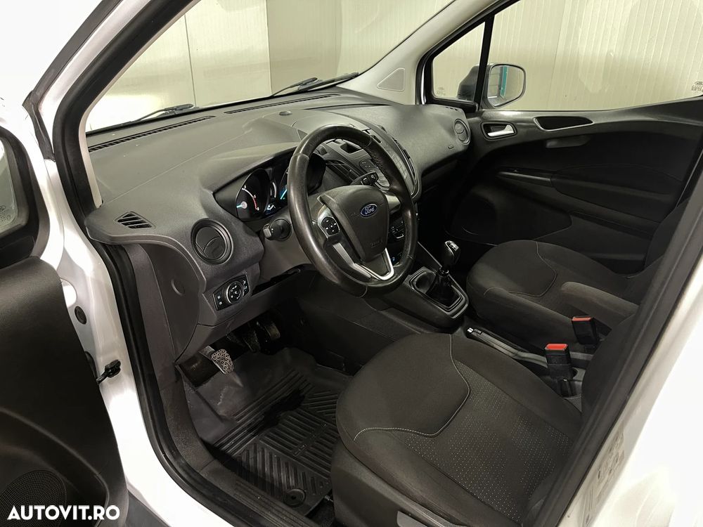 Ford Transit Courier - 6