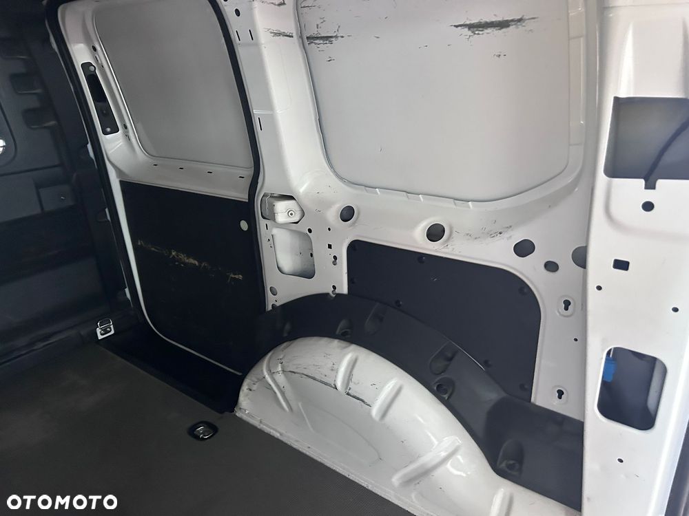 Volkswagen Caddy - 17