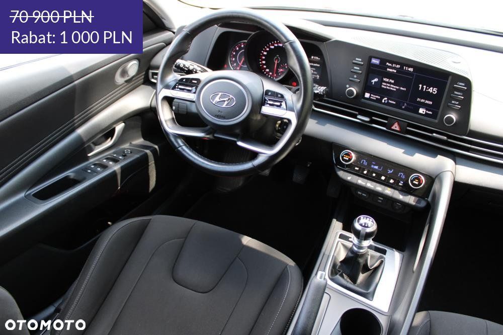 Hyundai Elantra - 19