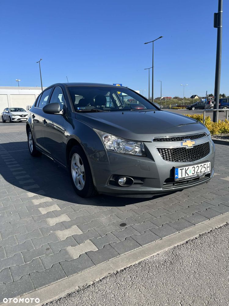 Chevrolet Cruze 1.6 LT - 4