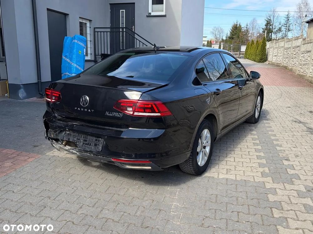 Volkswagen Passat 1.5 TSI EVO Elegance DSG - 5