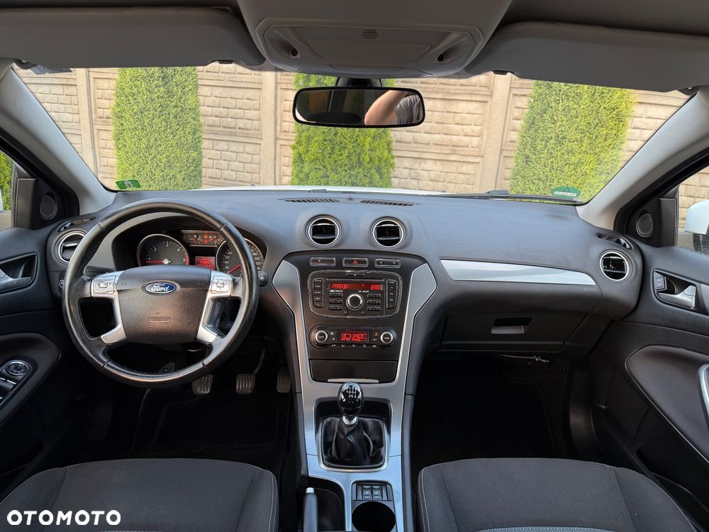 Ford Mondeo 2.0 TDCi S - 31