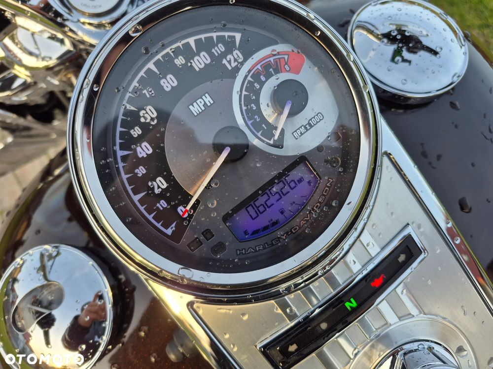 Harley-Davidson Touring Road King - 9