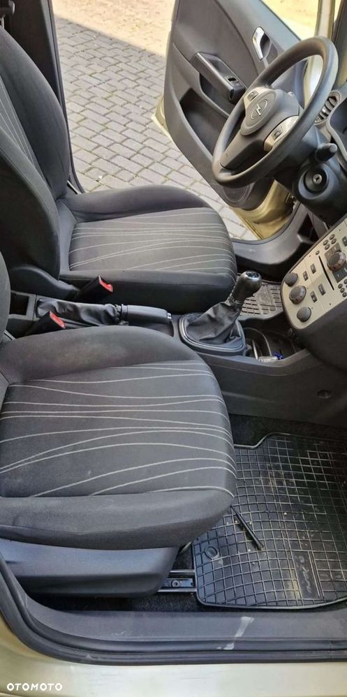 Opel Corsa - 26
