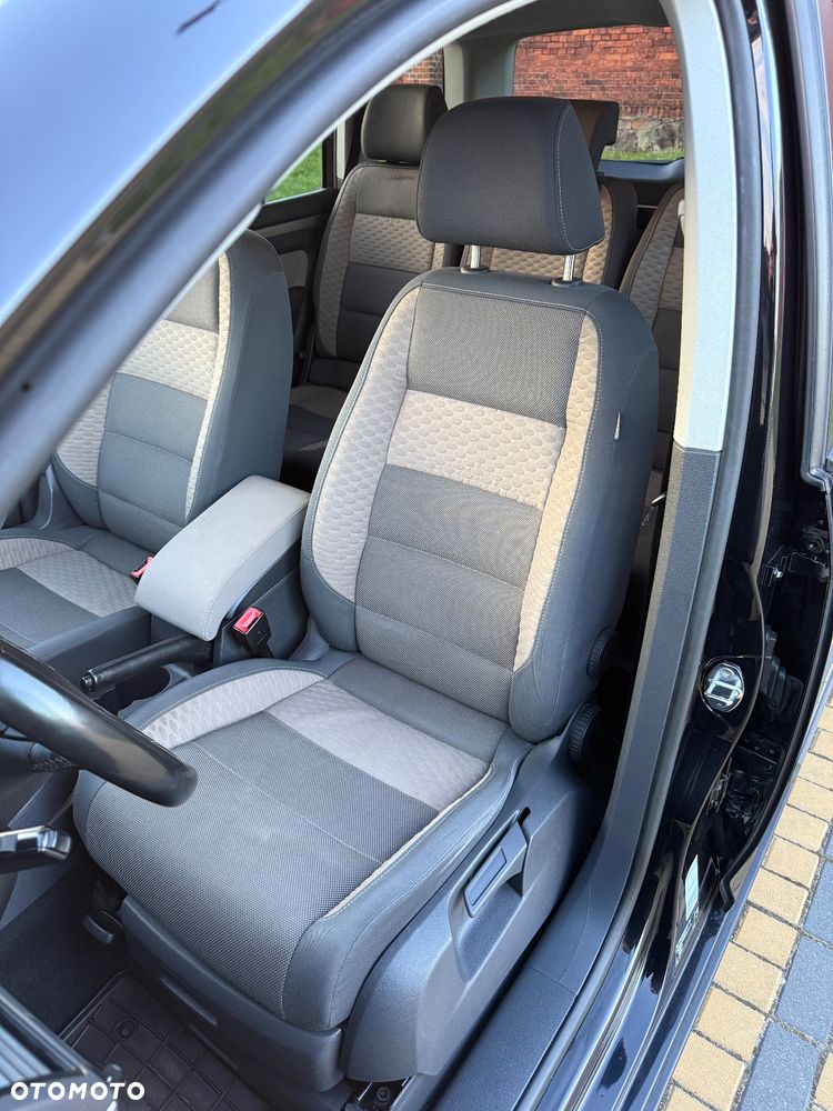 Volkswagen Touran 1.6 Cross - 15