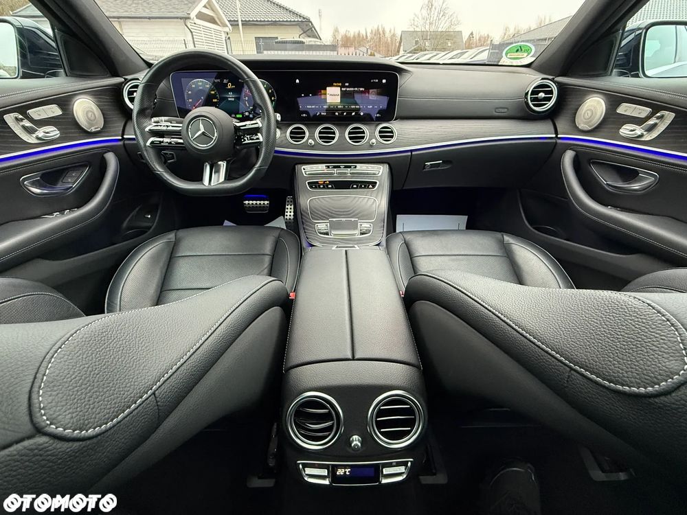 Mercedes-Benz Klasa E 300 de PHEV 4-Matic AMG 9G-Tronic - 39