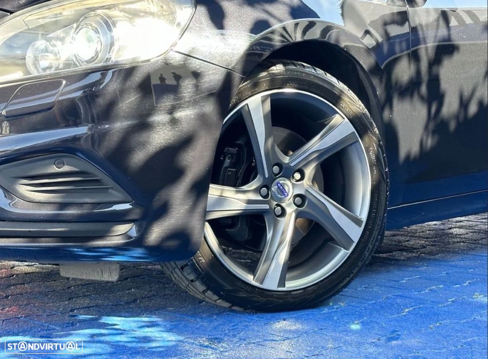 Volvo S60 2.4 D5 R-Design Summum AWD Geartonic - 2