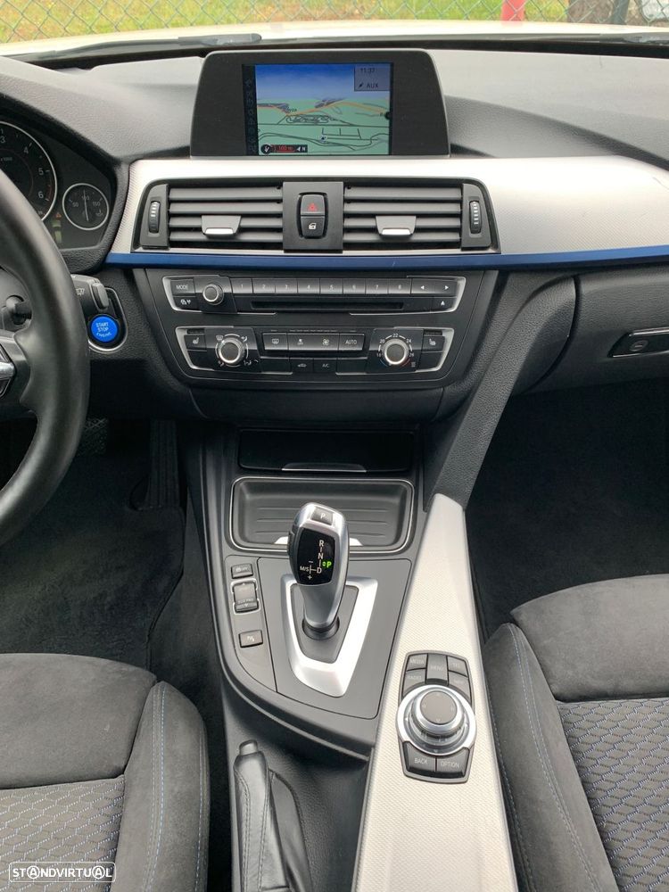 BMW 320 d Auto Pack M - 25
