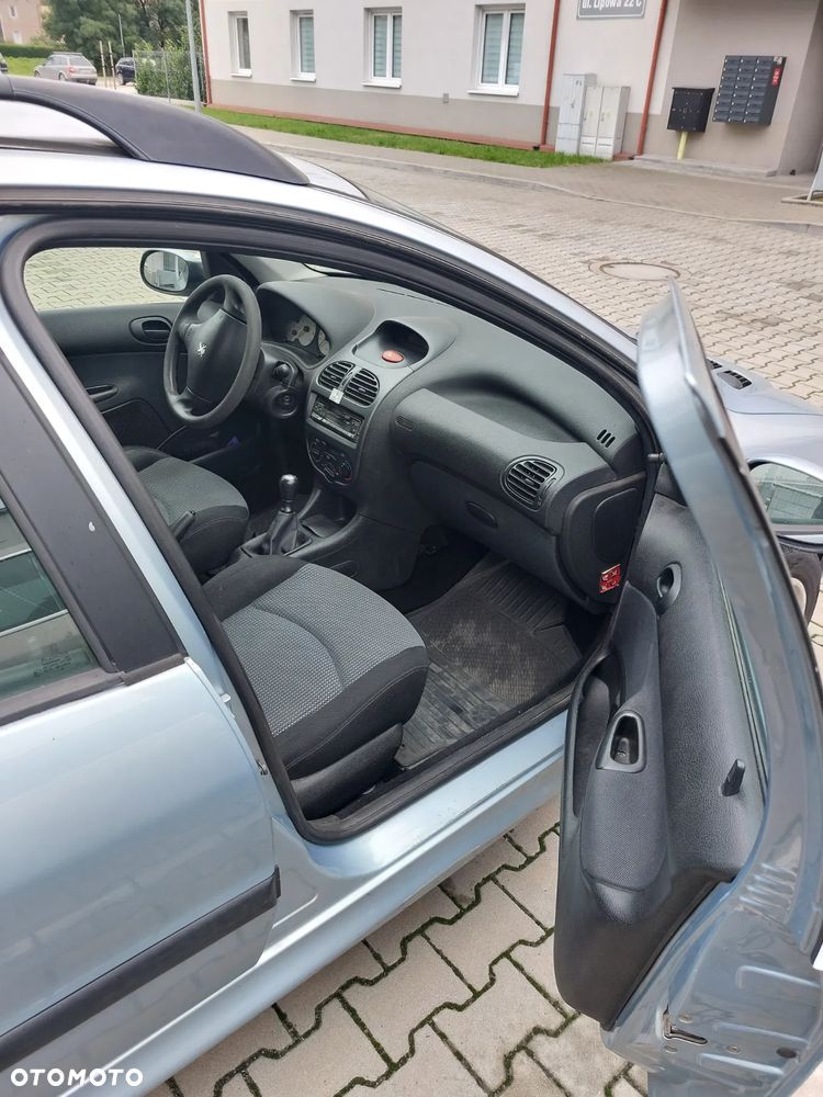 Peugeot 206 - 9