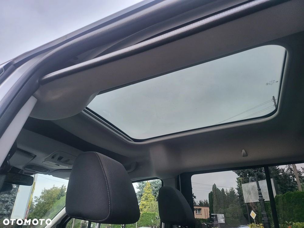 Ford Tourneo Connect Grand - 28