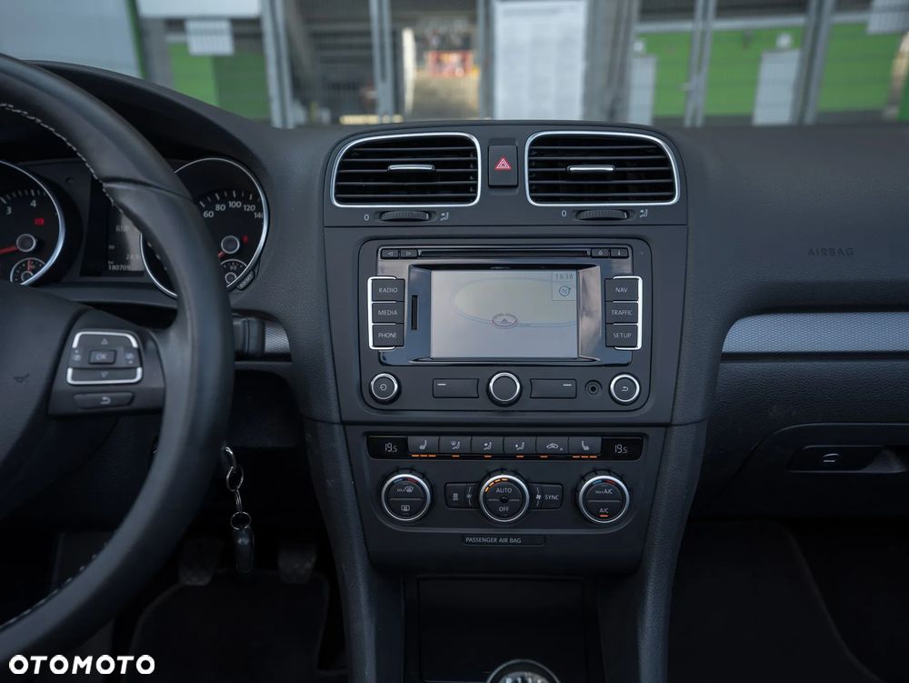 Volkswagen Golf Cabrio 1.4 TSI Lounge - 24