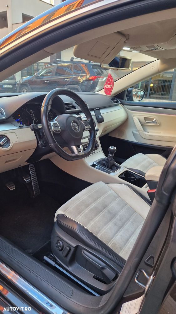 Volkswagen Passat CC - 22