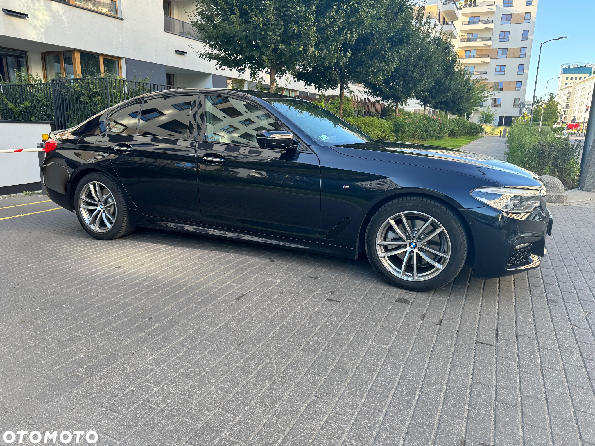 BMW Seria 5 520d xDrive M Sport sport - 4