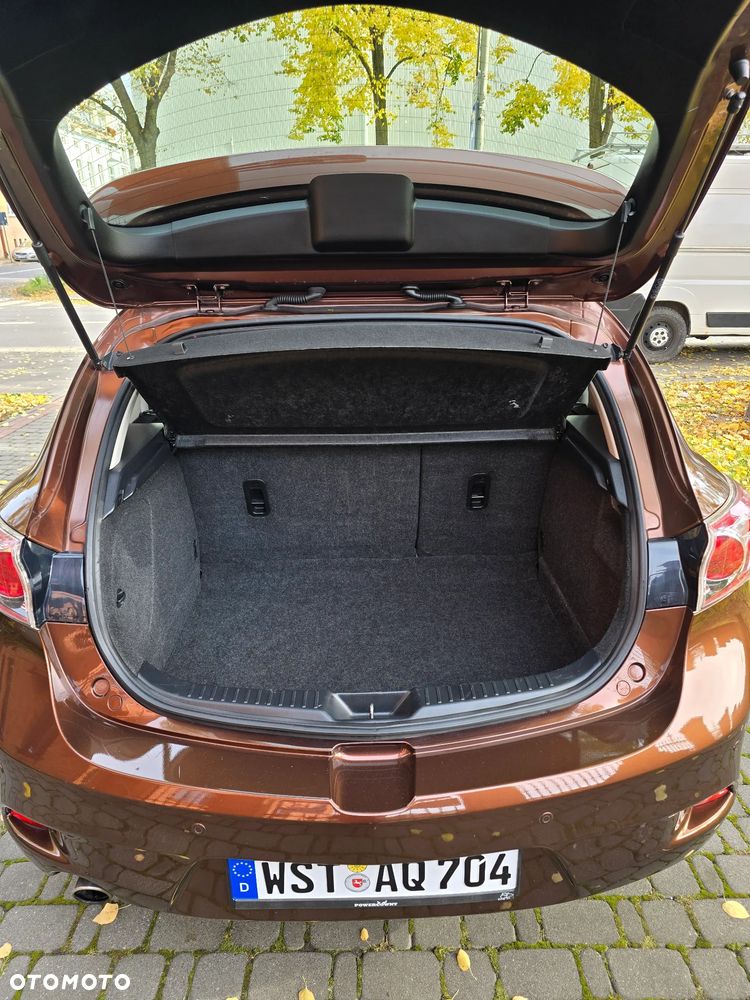 Mazda 3 - 16