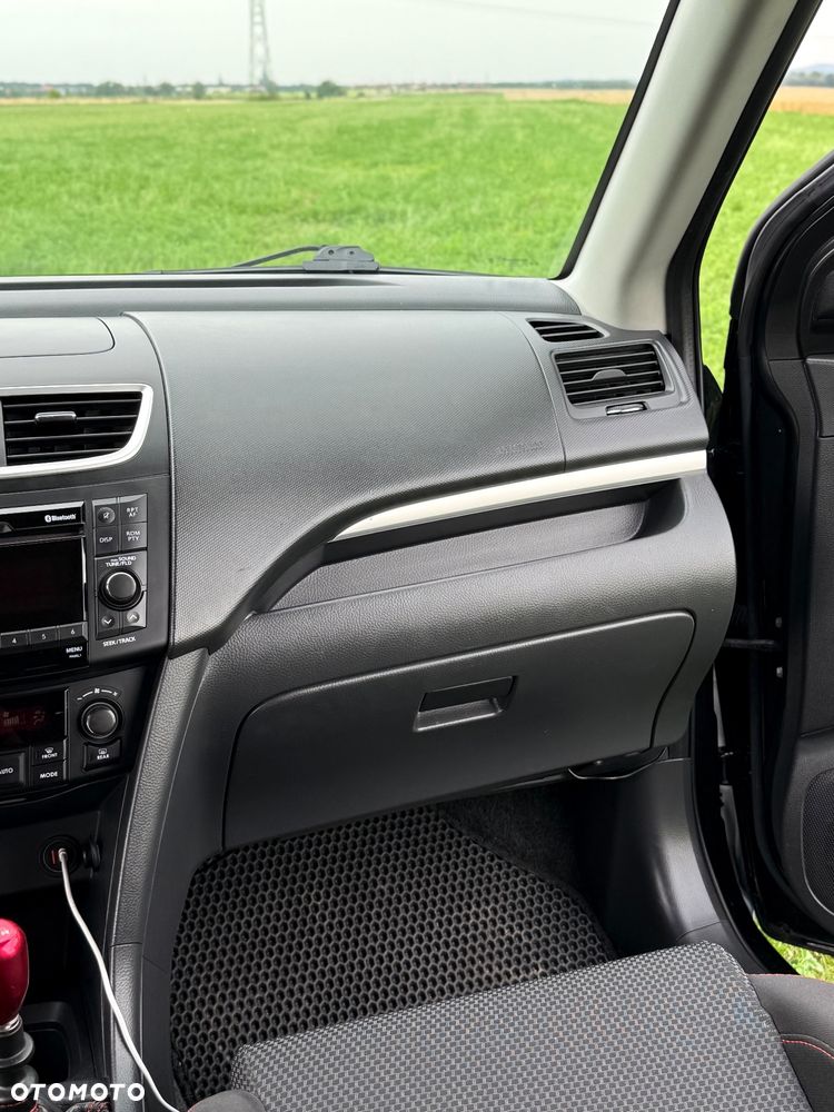 Suzuki Swift 1.6 Sport - 23