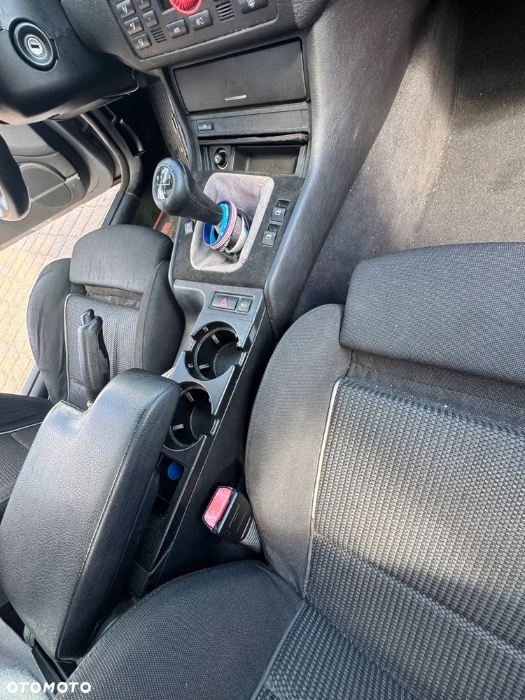 BMW Seria 3 318 Ci - 15
