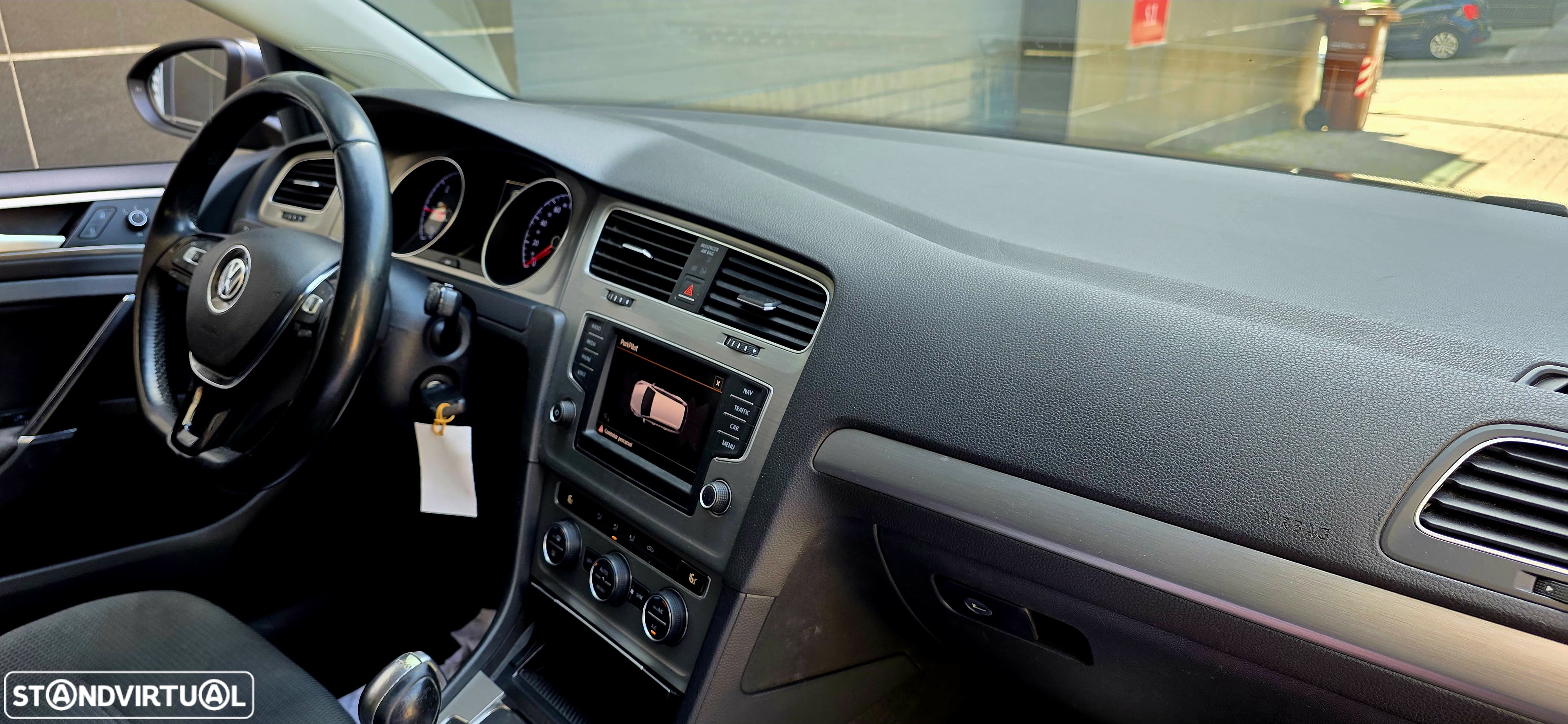 VW Golf Variant 1.6 TDi Sportline DSG - 10