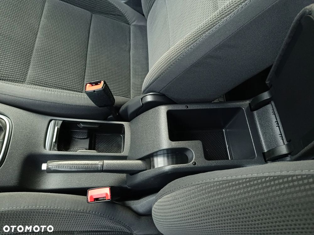 Volkswagen Golf 1.9 TDI Comfortline - 10