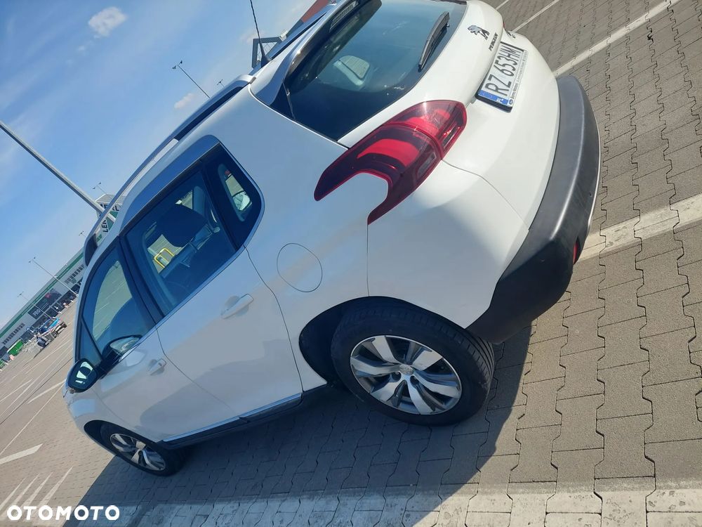 Peugeot 2008 PureTech 82 ETG5 STOP&START Allure - 14