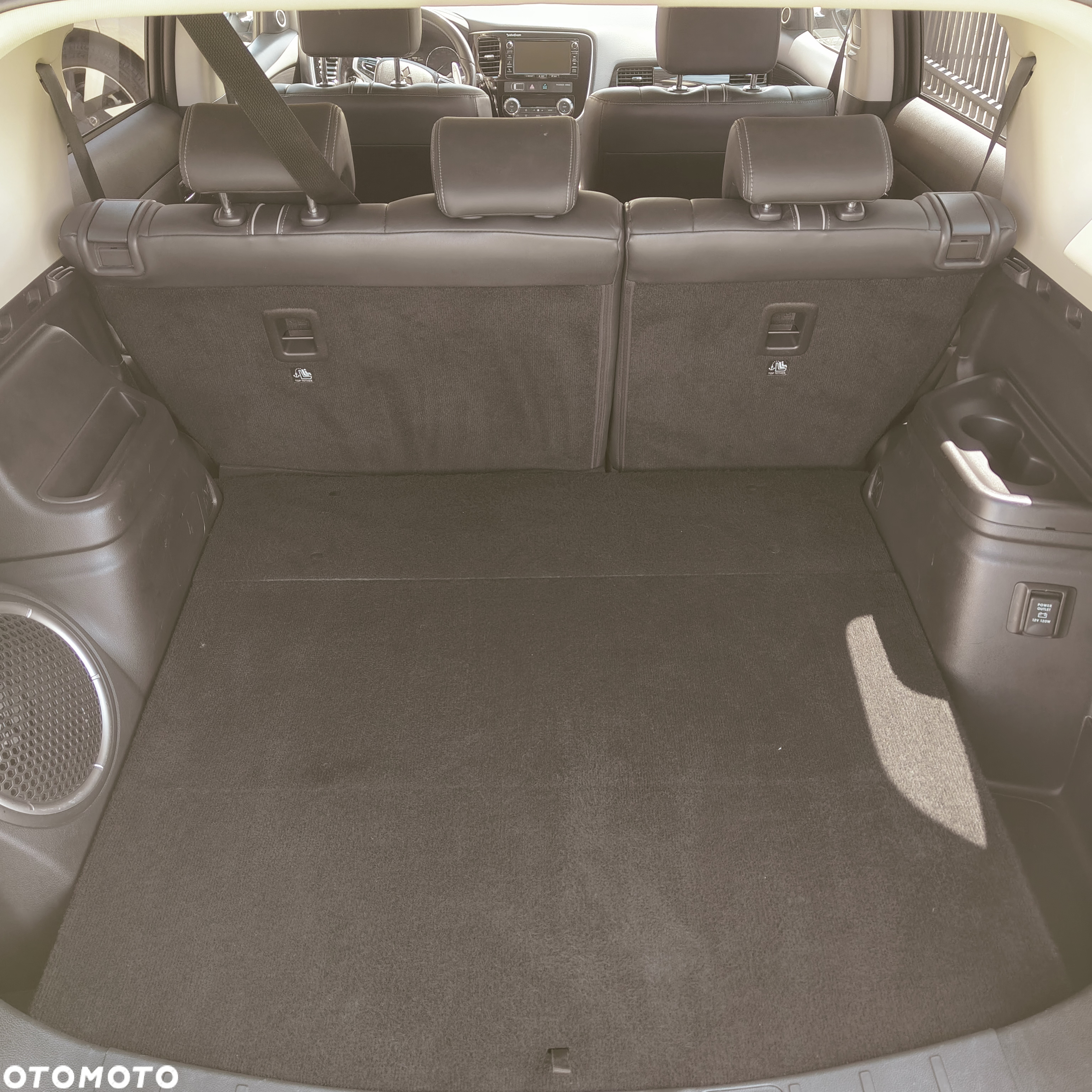 Mitsubishi Outlander - 14