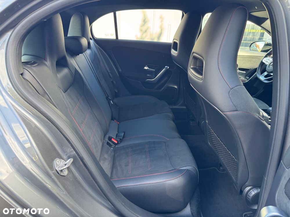 Mercedes-Benz Klasa A 220 d 4-Matic AMG Line 8G-DCT - 22