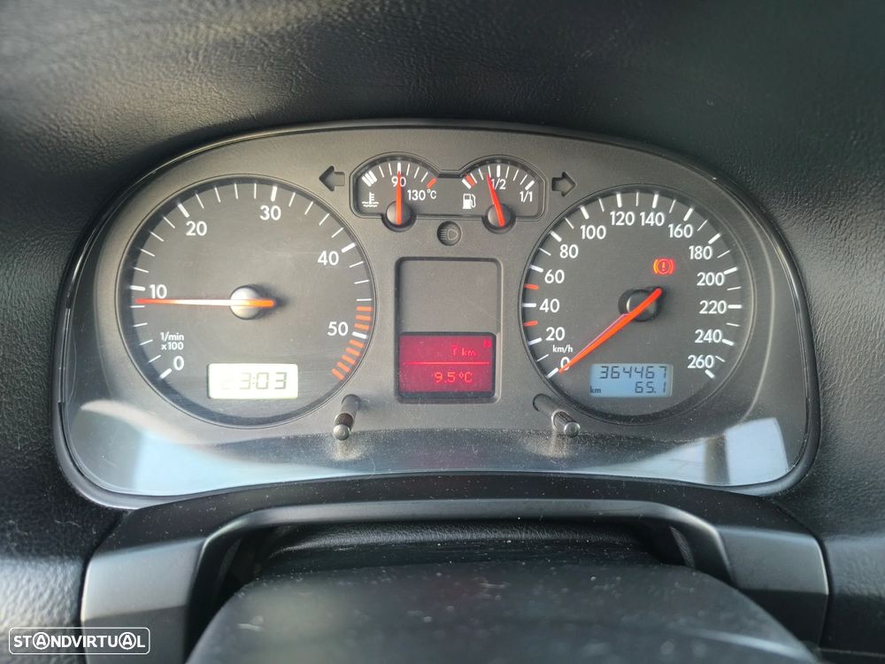 VW Golf Variant 1.9 TDi Highline - 10