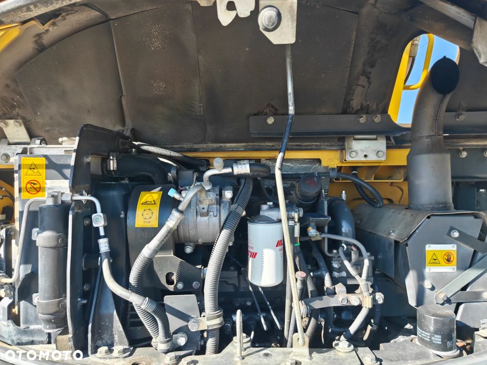 Komatsu PW98 MR-8 - 8