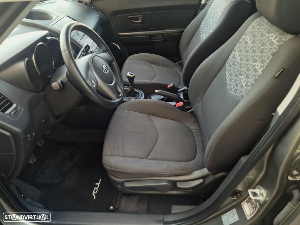 Kia Soul 1.6 CRDi TX - 10