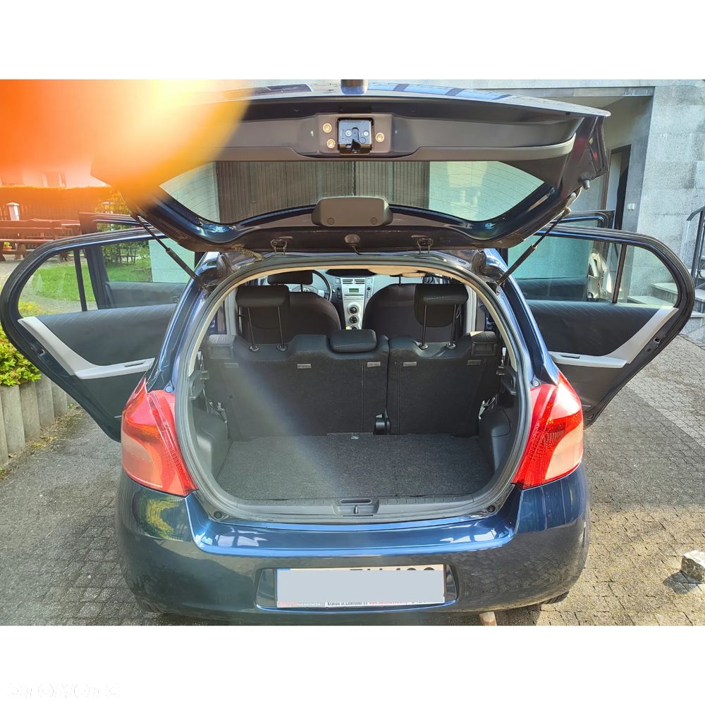 Toyota Yaris 1.0 Luna A/C - 9
