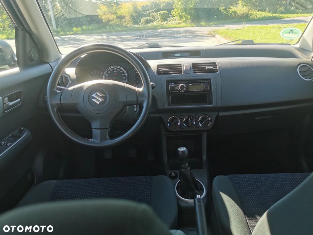 Suzuki Swift - 20