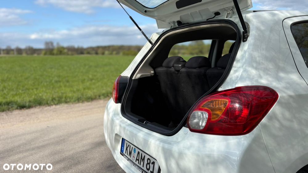 Mitsubishi Space Star 1.0 - 12