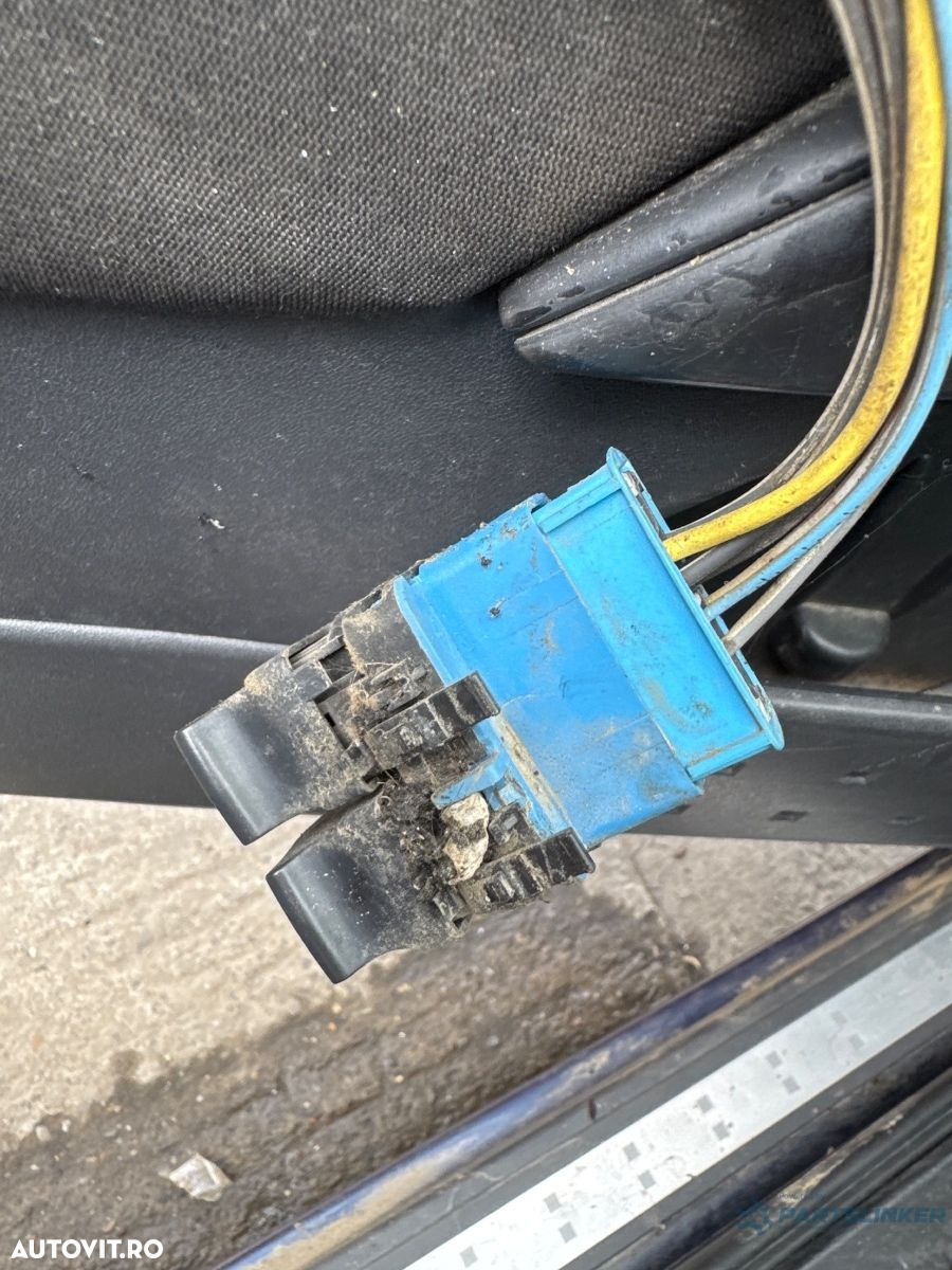 Butoane geamuri electrice RENAULT MEGANE II Saloon LM0/1_ 2003 - > 108269B426811 - 2
