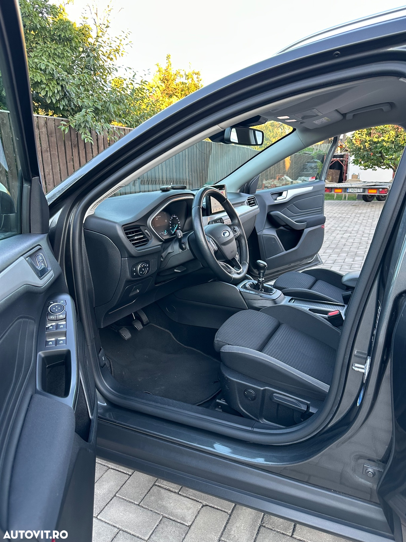 Ford Focus 2.0 EcoBlue Start-Stopp-System TITANIUM - 21