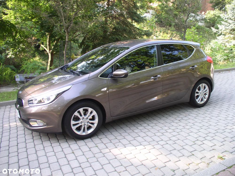 Kia Ceed 1.4 CVVT Attract Plus - 29