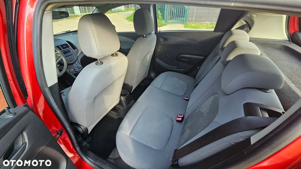 Chevrolet Aveo 1.2 LS - 10