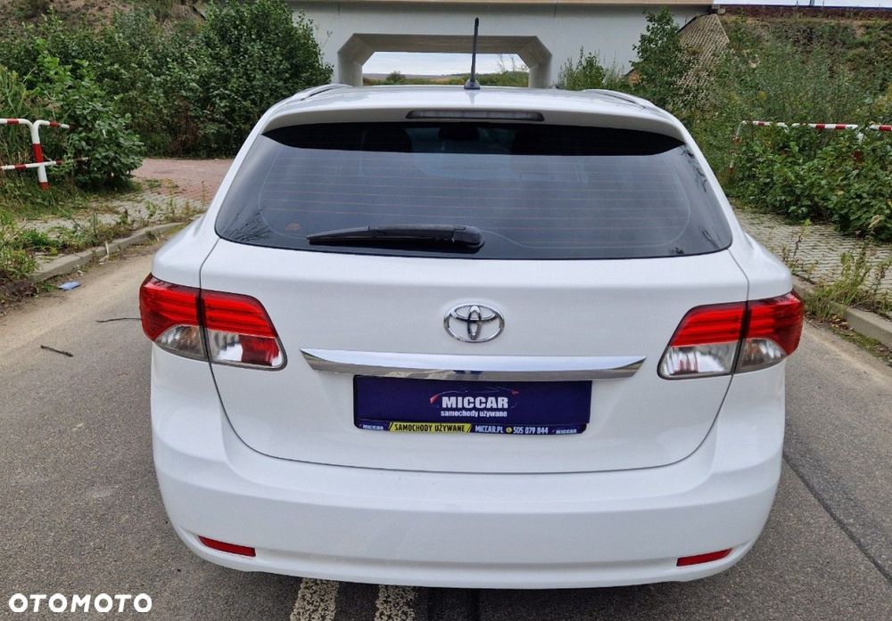 Toyota Avensis Combi 1.8 Business Edition - 7