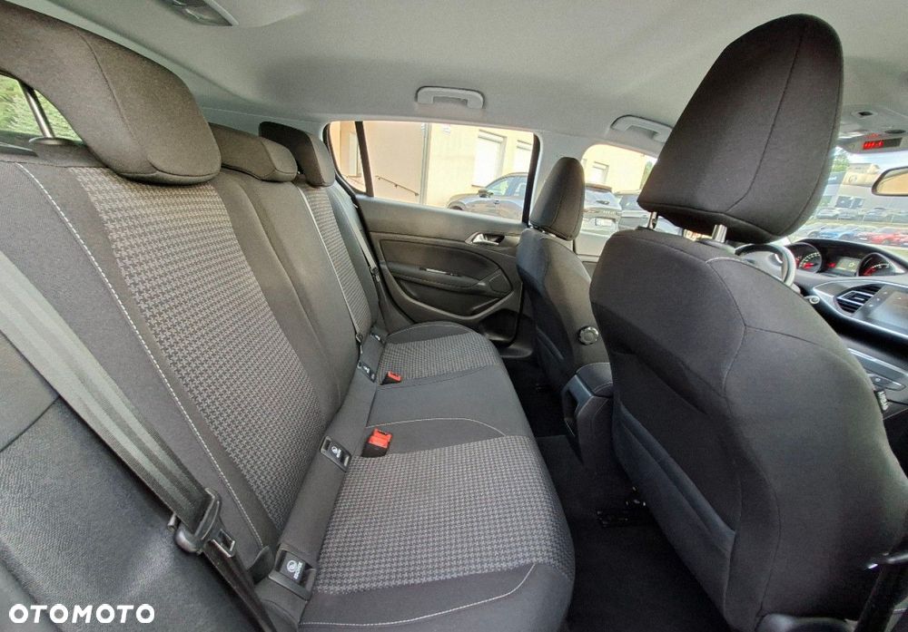 Peugeot 308 - 17