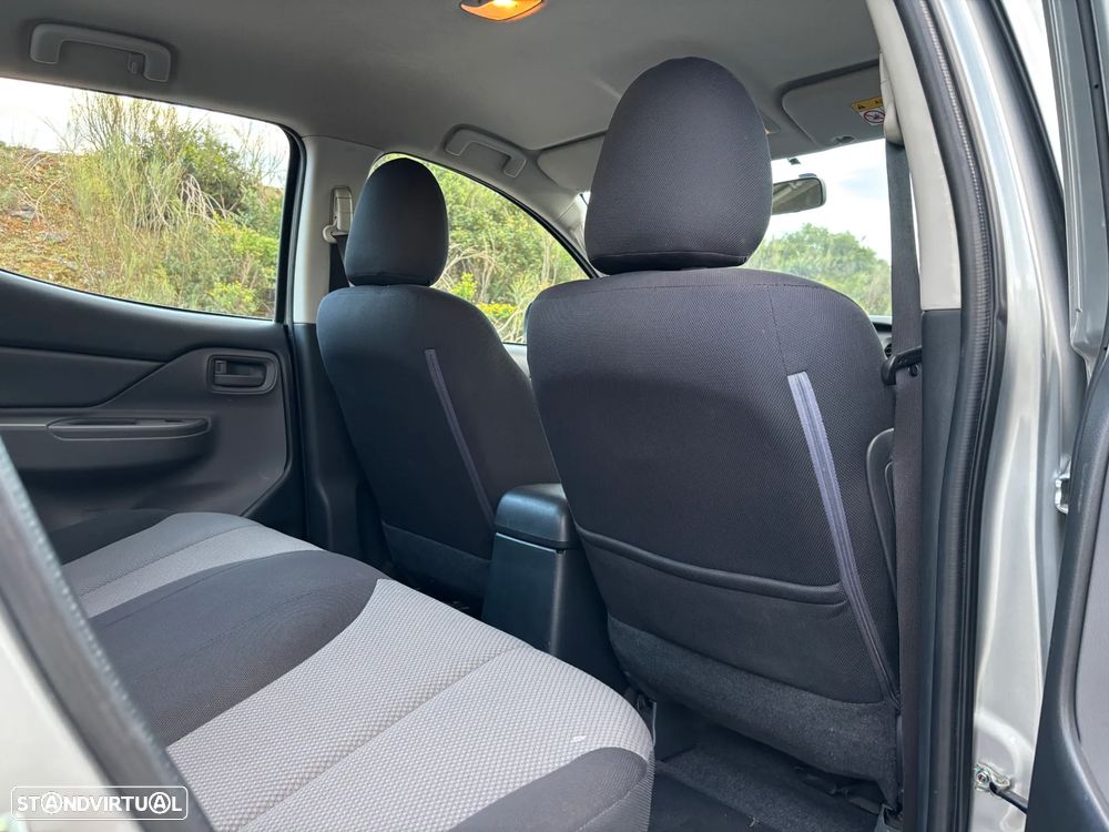 Mitsubishi L200 2.4 DI-D CD Invite 2WD - 25