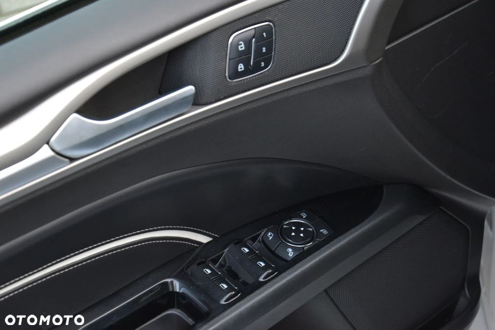 Ford Mondeo 2.0 TDCi Bi-Turbo PowerShift-Aut Vignale - 19