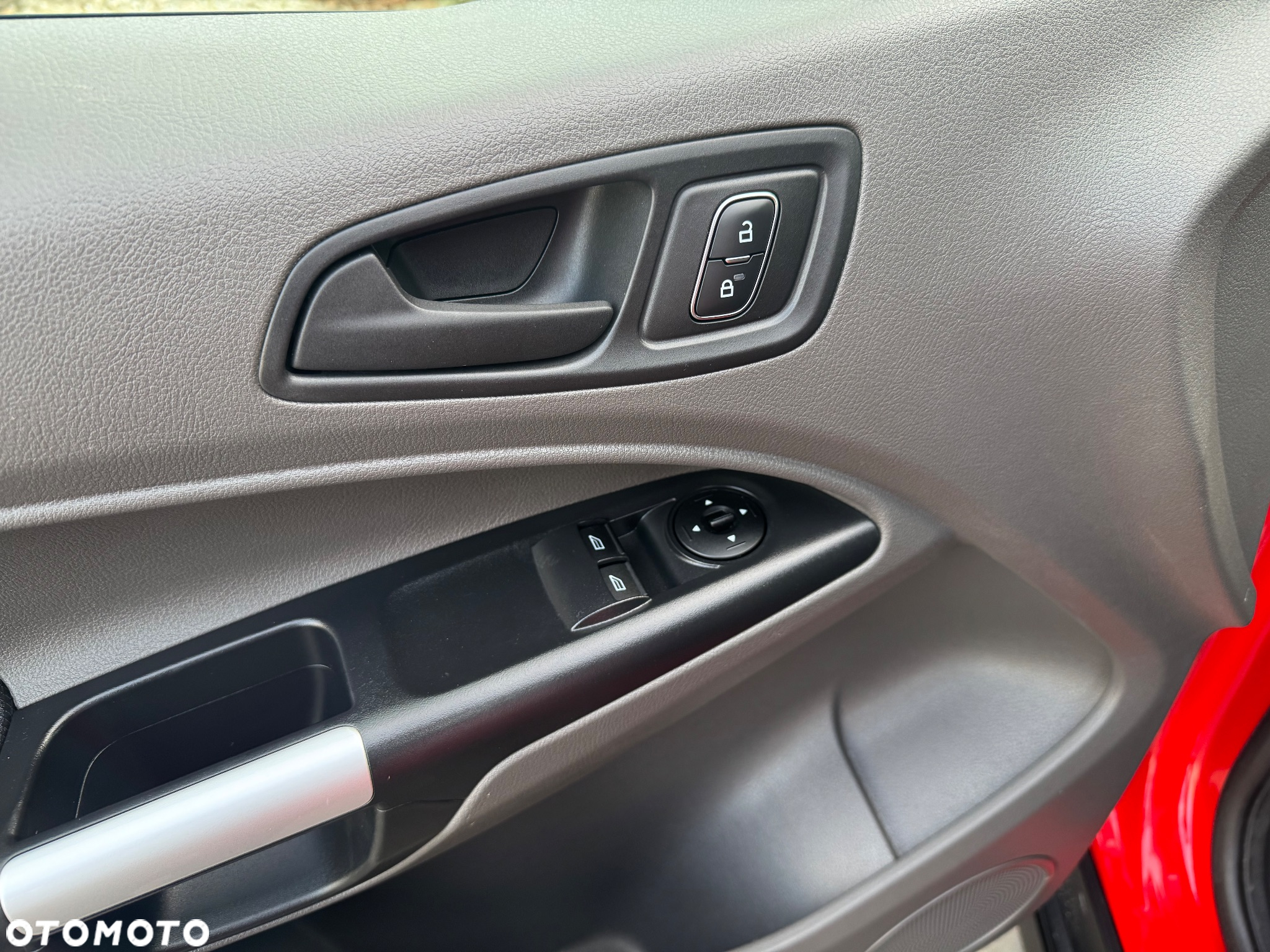 Ford TRANSIT CONNECT - 16