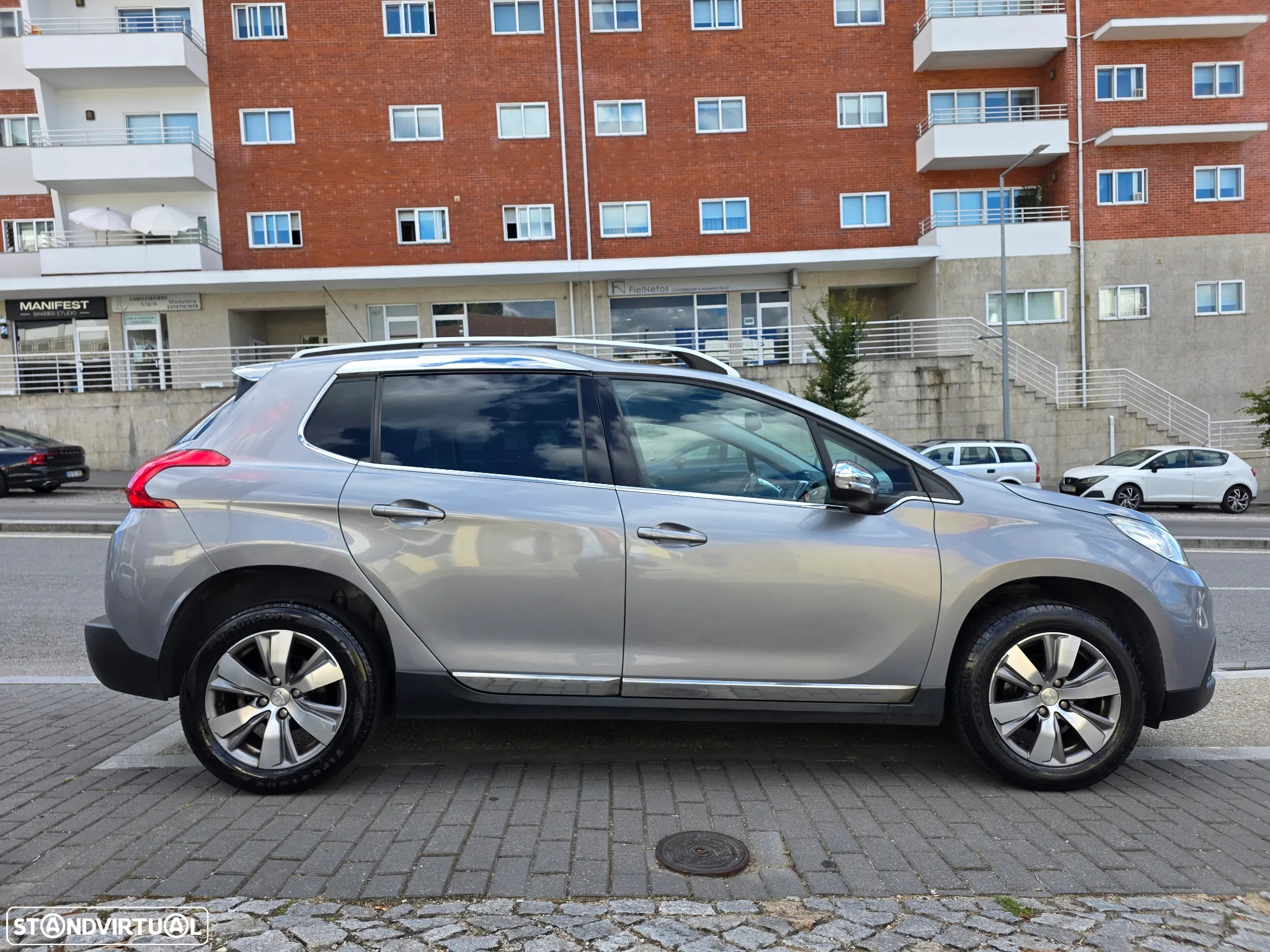 Peugeot 2008 1.4 HDi Allure - 6