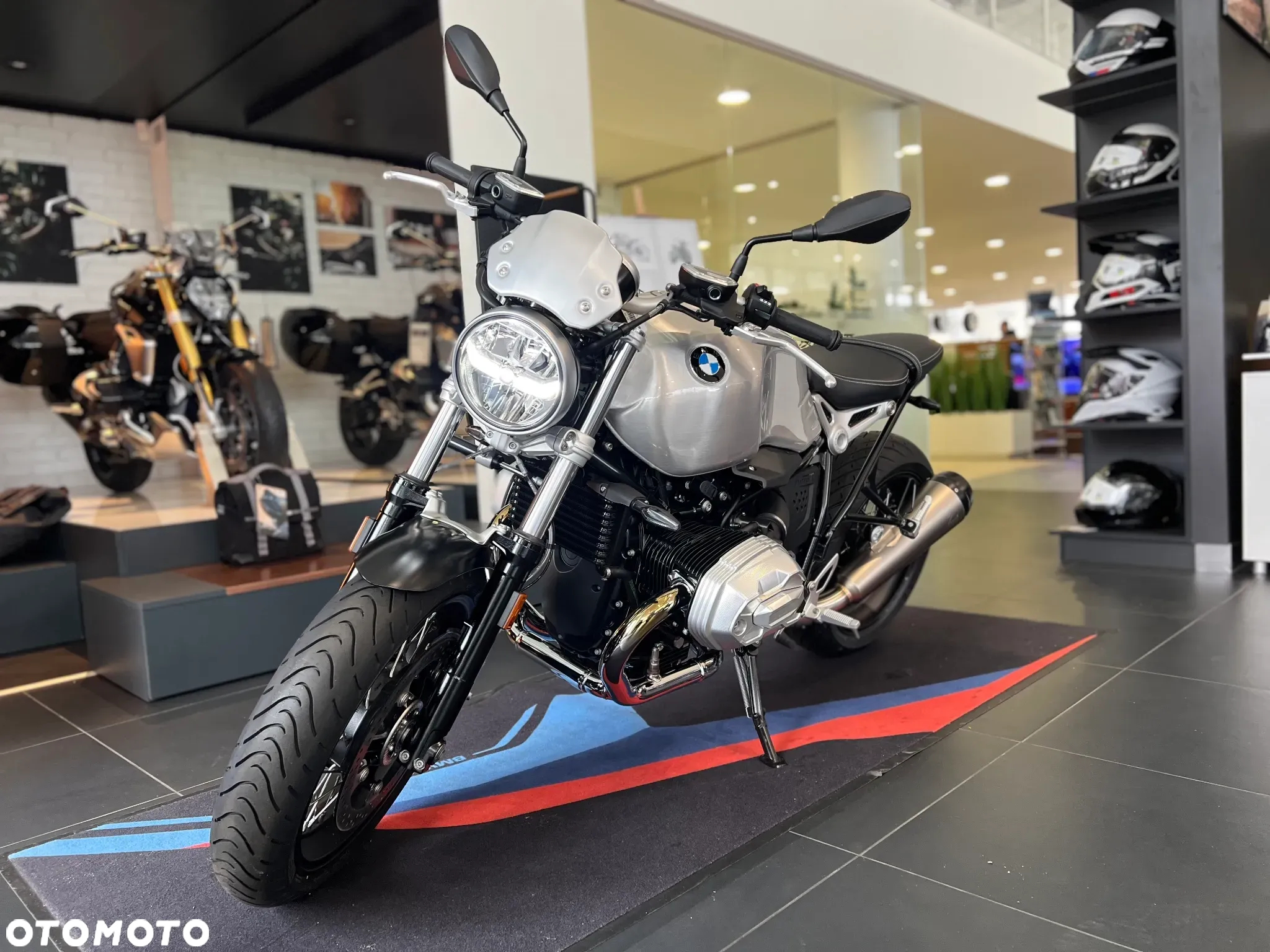 BMW R - 12