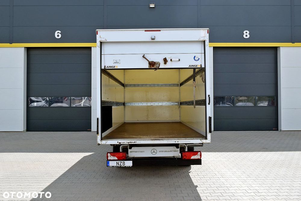 Mercedes-Benz Sprinter 319 - 7