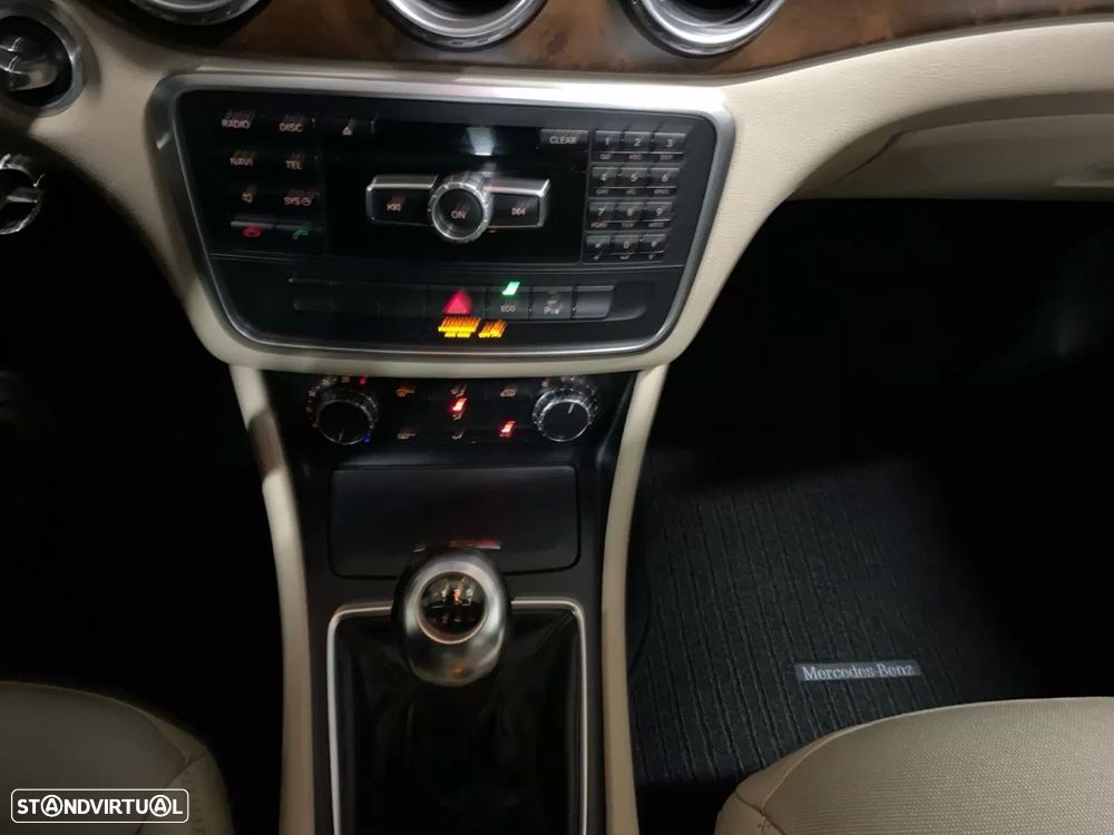 Mercedes-Benz GLA 180 (CDI) d Urban - 14