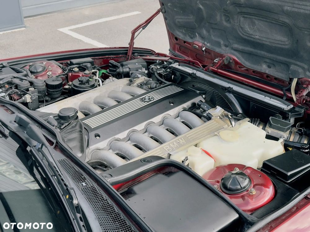 BMW Seria 7 750iL - 6