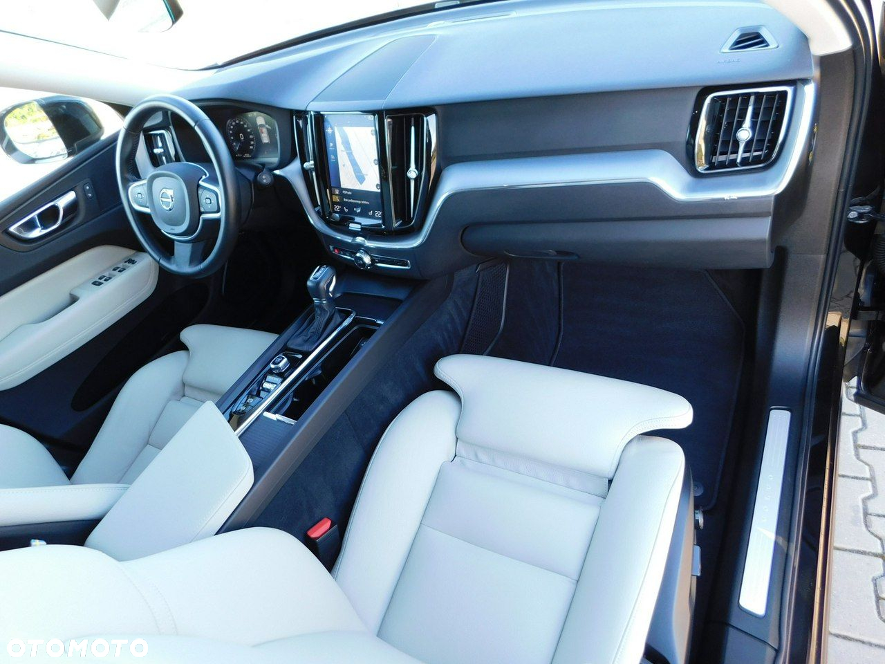 Volvo XC 60 - 8