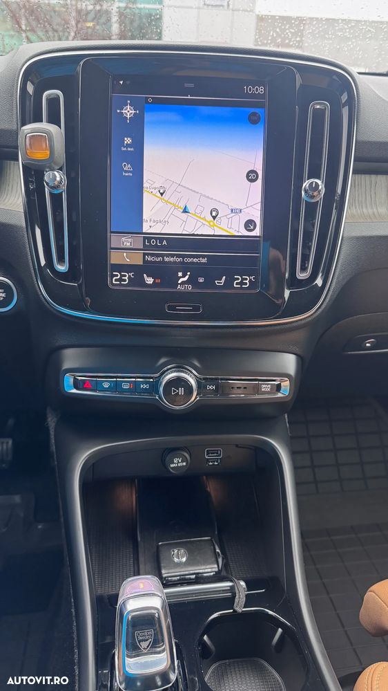 Volvo XC 40 D4 AWD Geartronic Inscription - 12