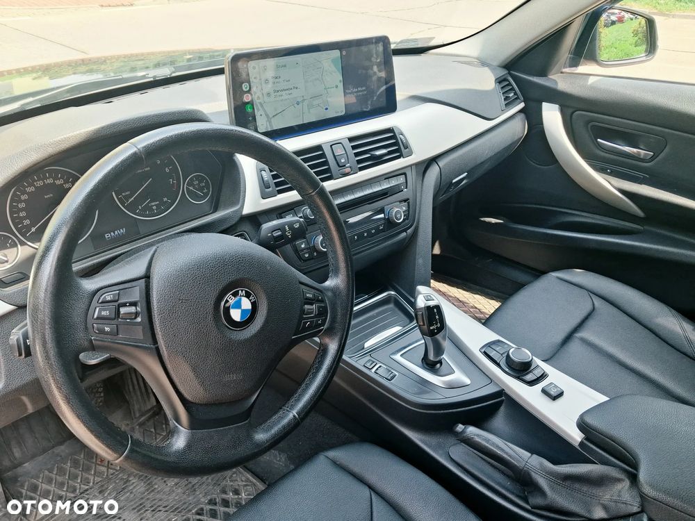 BMW Seria 3 320i xDrive Sport Line - 5