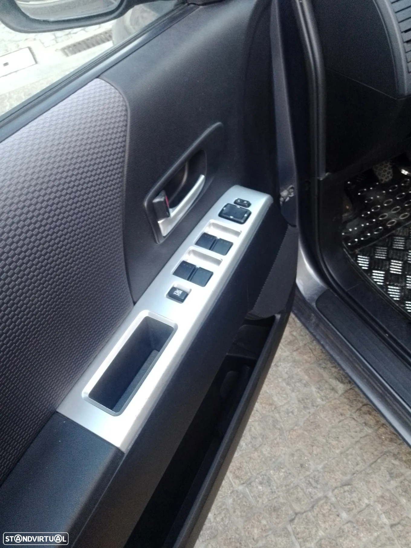 Mazda 5 MZR-CD 2.0 Comfort - 9